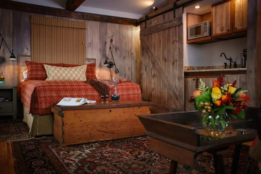Inn by the Bandstand a Boutique Hotel