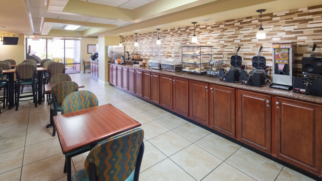 Best Western Ocean Sands Beach Resort