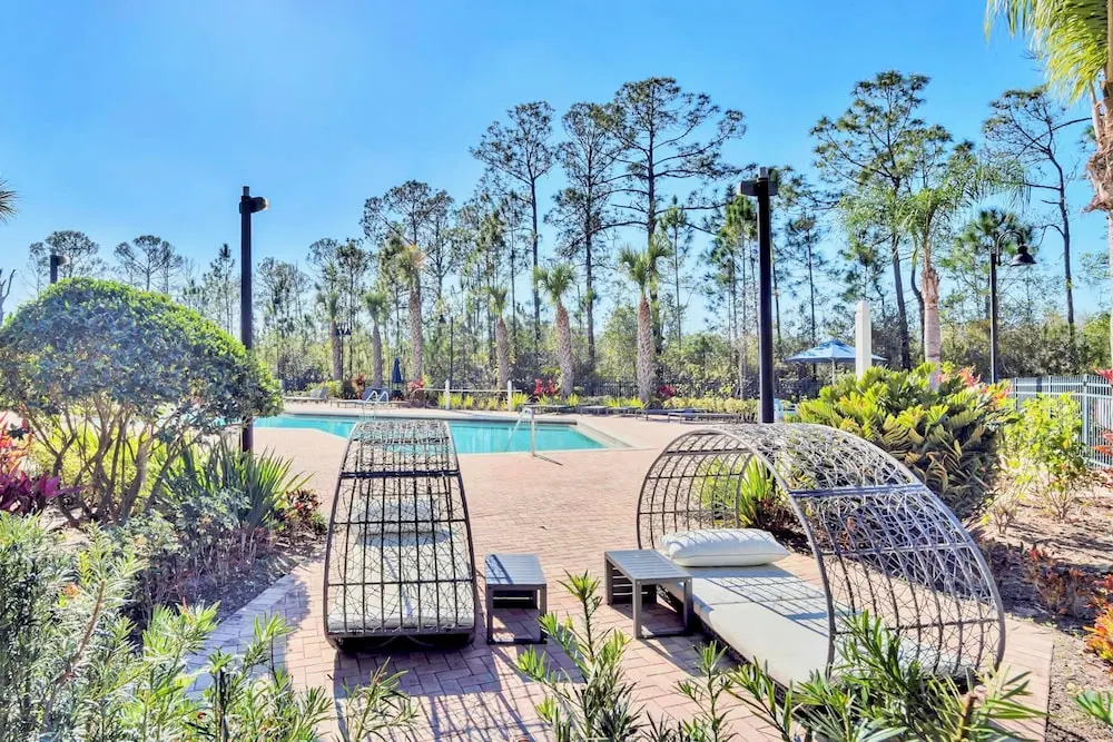 Upstay Amazing Disney Condo w Patio Sleeps 6