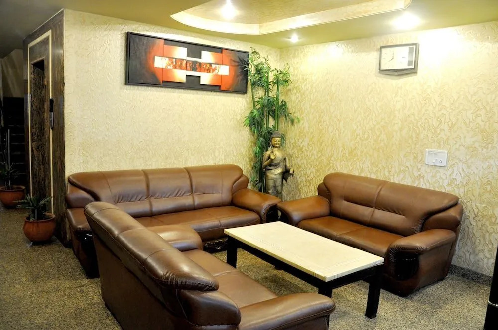 Hotel Shiraaz - 2