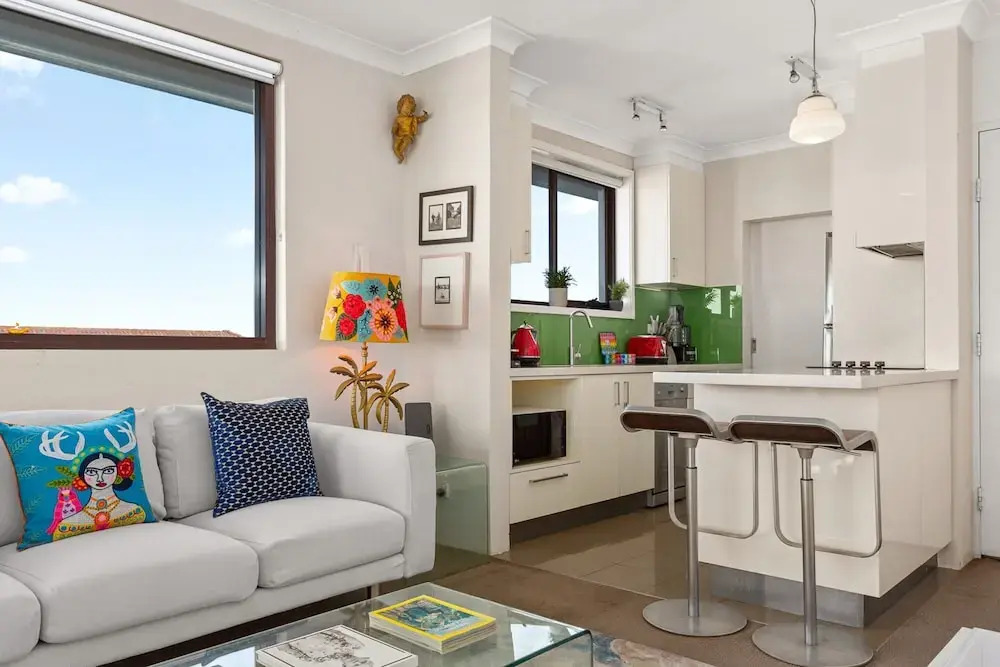 Pristine 2-bed With Expansive Beach Views