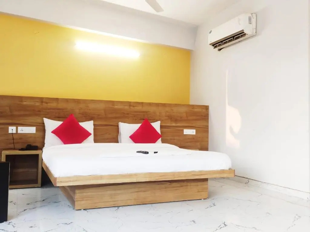 FabHotel Gazelle Inn