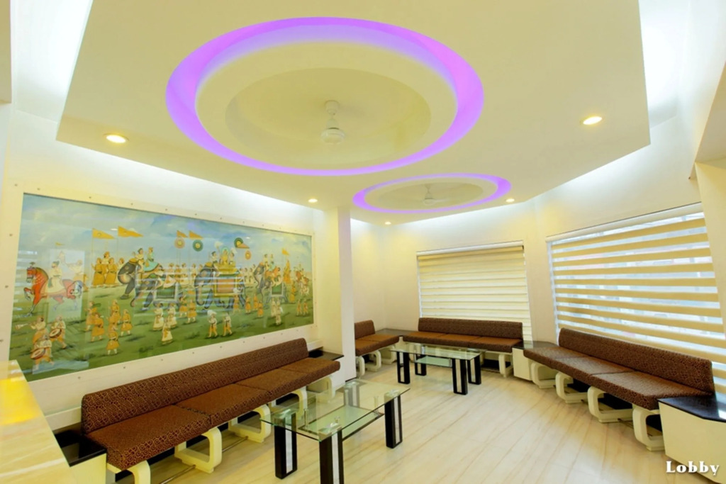 Ashish Palace - A City Centre Hotel