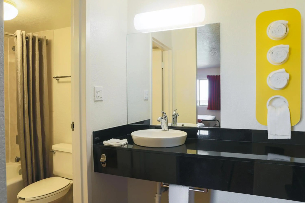 Motel 6-Cutler Bay, FL
