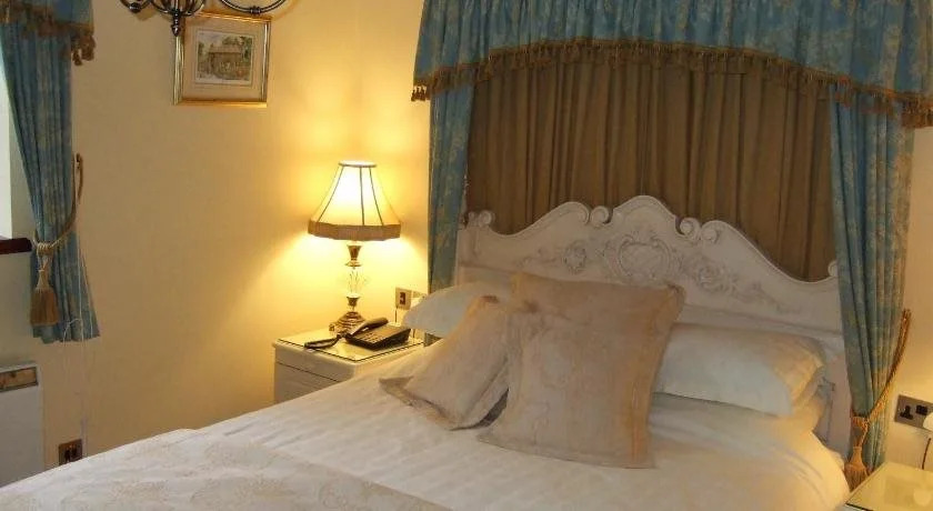 Moss Lodge