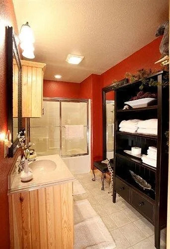 Timber Oaks Bed  Breakfast