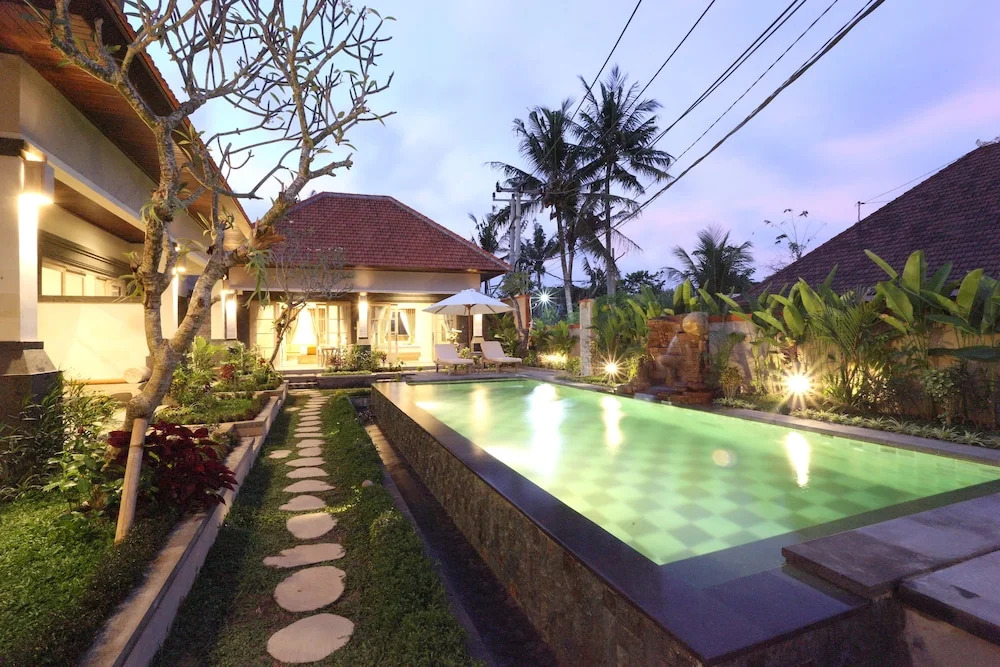 Uma Dhari Villa by Prasi