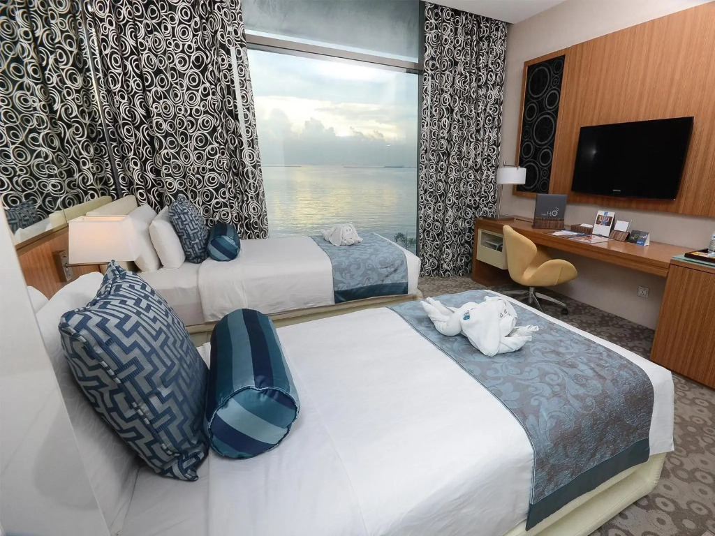 Hotel H2O
