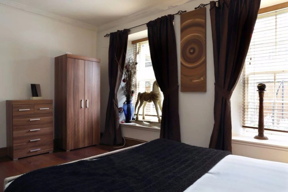 2 Bedroom Flat Near Edinburgh Playhouse