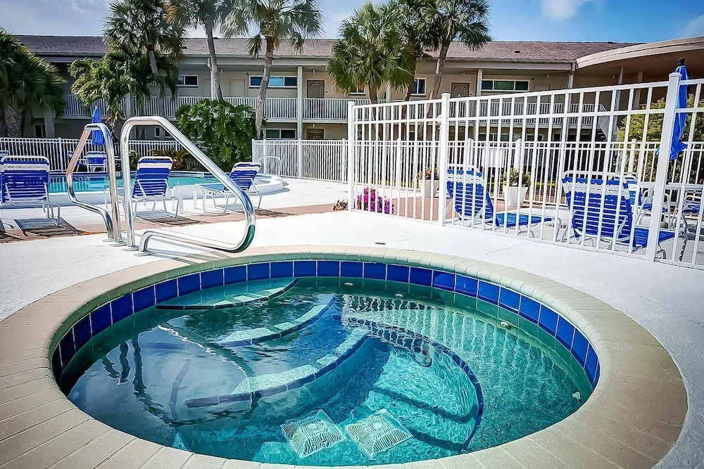 Kingston Arms On Lido Key 1BR