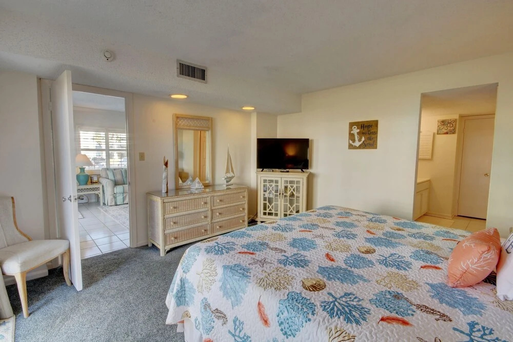 319 El Matador 2 Bedroom Condo by RedAwning