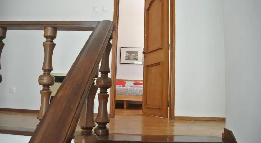 Alcobaca Hostel - Blue House