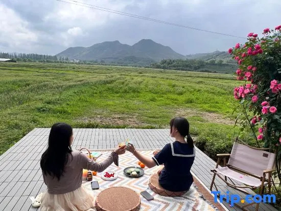 Moganshan - Designer Hot Spring Resort Homestay