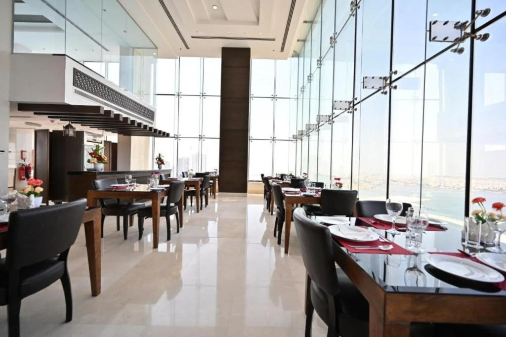 Harbour Suites Hotel