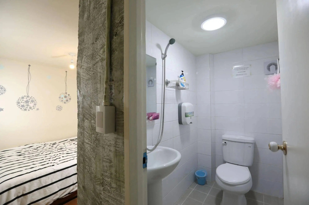 SIS N BRO Guesthouse