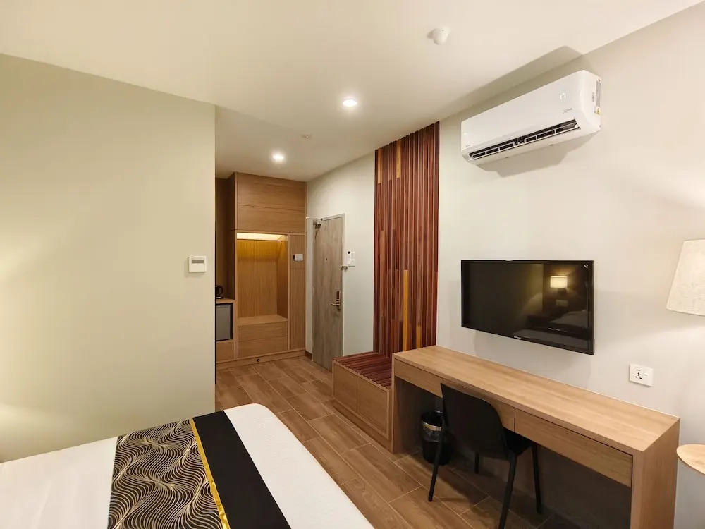 ZOOM HOTEL