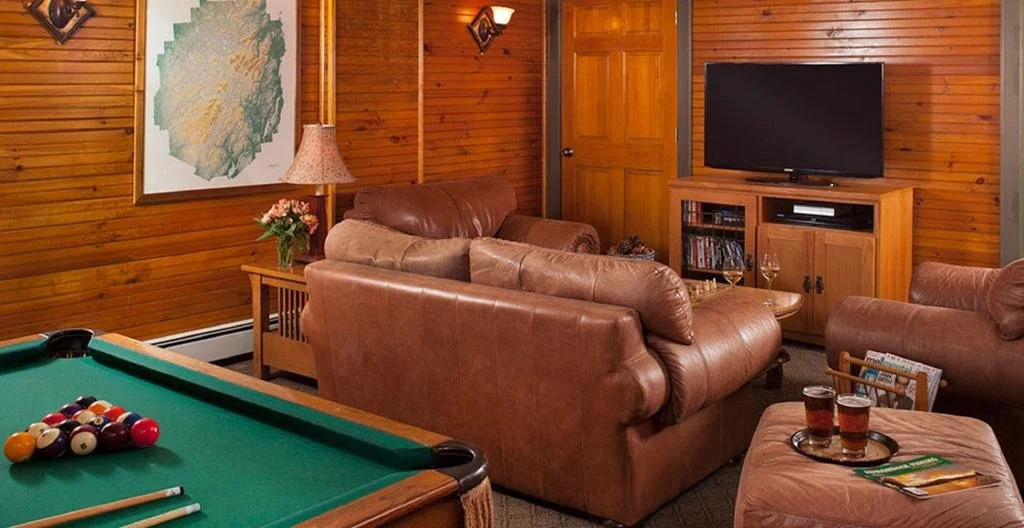 Friends Lake Inn