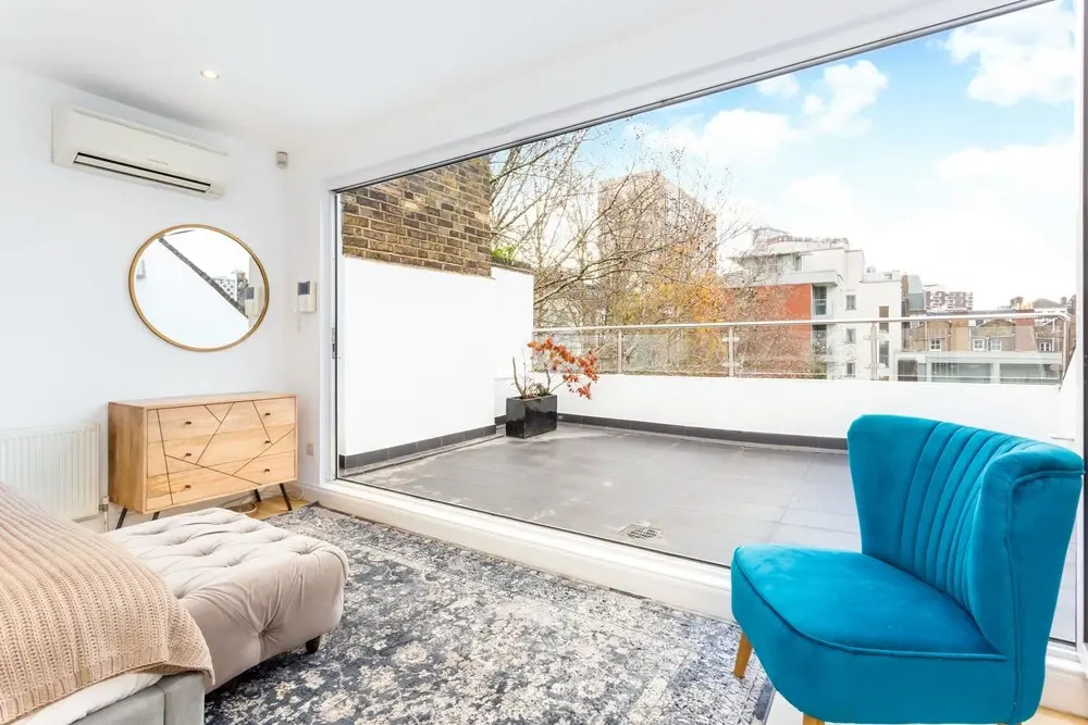 The Crabtree Coach House - 4bdr House With Private Rooftop Terrace