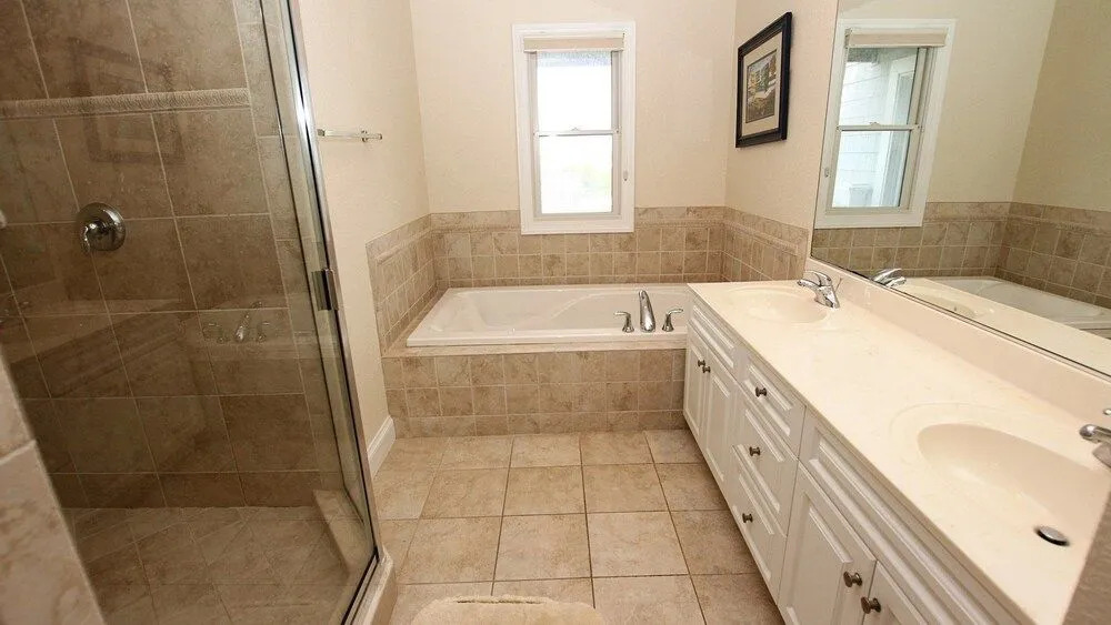 Flying Cloud II - 9 Br Home