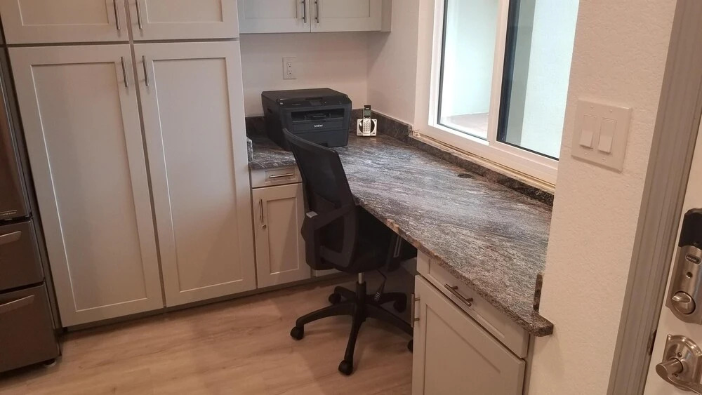 Land's End 202 Building 10 Beachfront / Fully Remodeled!!