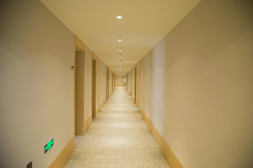 Ji Hotel Hefeng Binhu Shidai Square