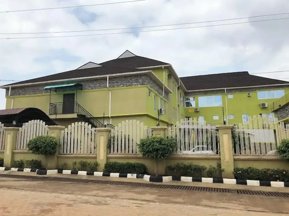 Aaliyah Royale Hotel