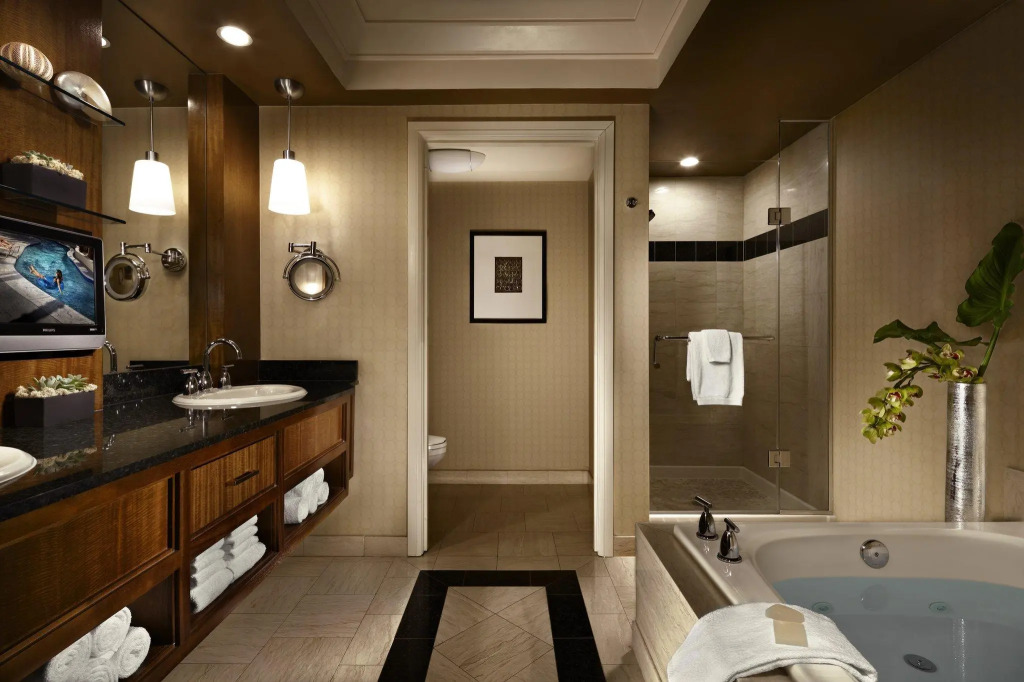 Mandalay Bay Resort And Casino