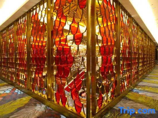 Pula Hotel (Yulin Jincheng Center Pedestrian Street)