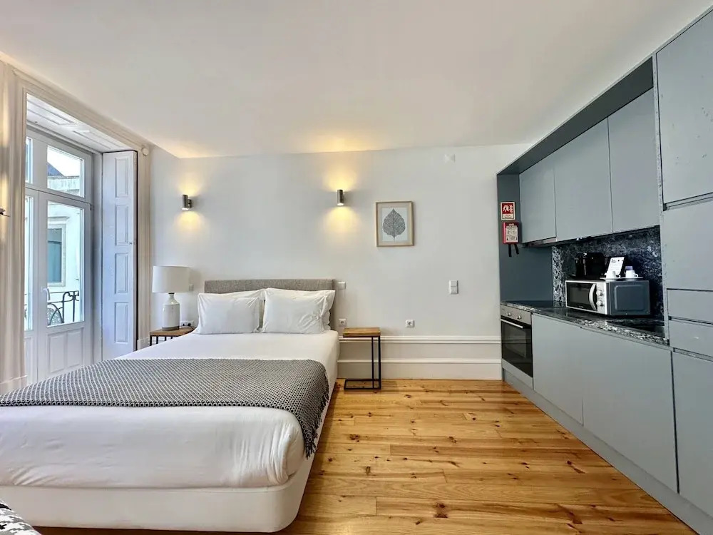 Cozy Porto studio with balcony