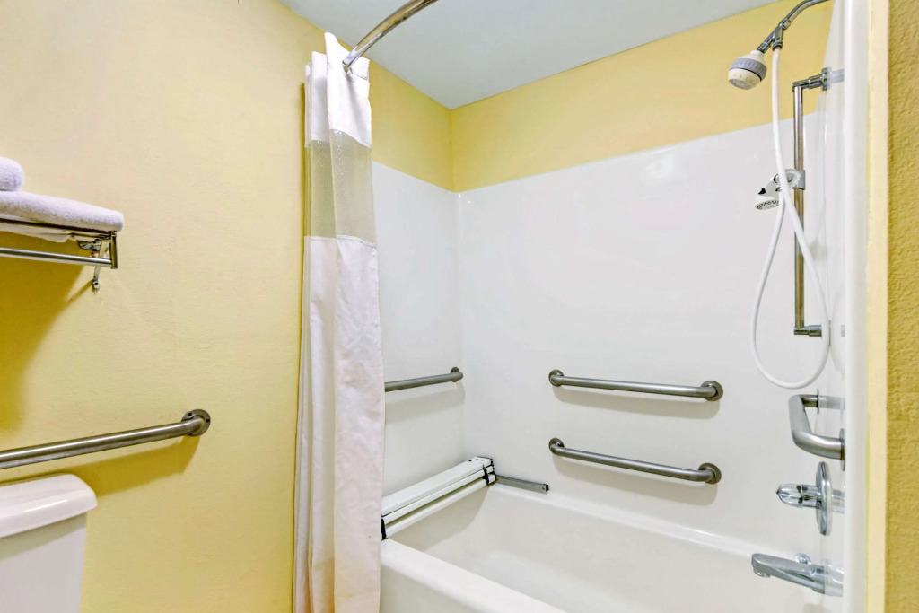 Days Inn - Covington