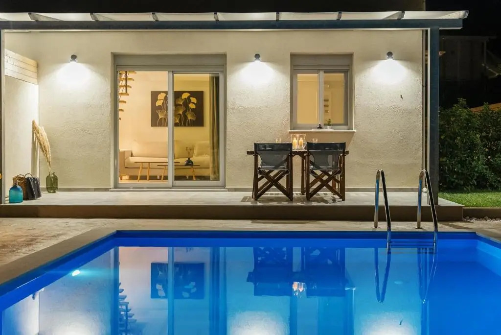 Grappolo Lefkada Villas - Athiri, 5 min from wonderful Ai Giannis beach & Lefkada town