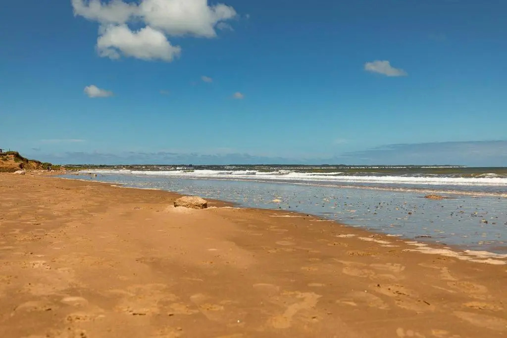 SEA VIEW - 3 bed apartment looking over Bridlington North Beach