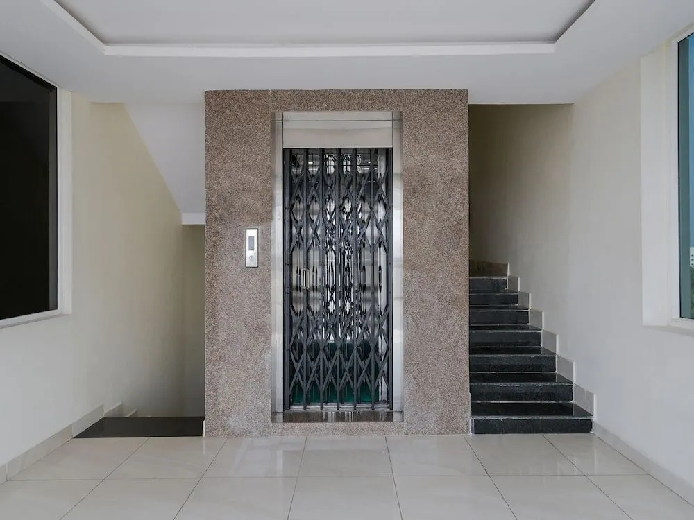 Oyo 26723 Rb Residency