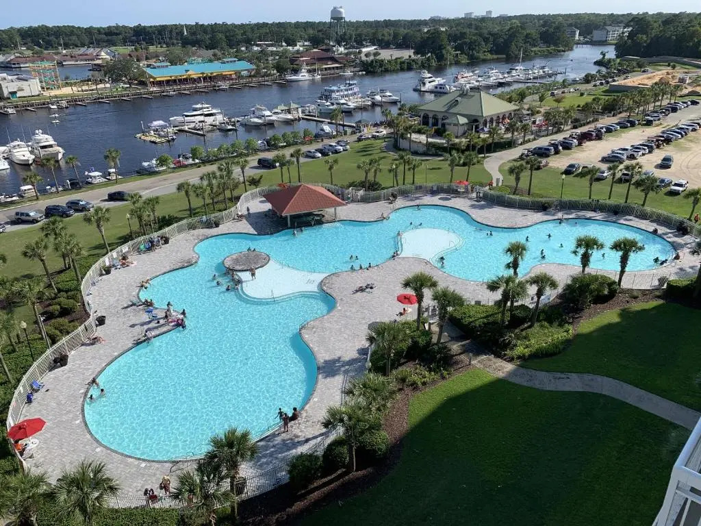 Yacht Club Villas #1-703