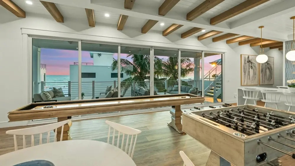 Sandbar Social in Siesta Key