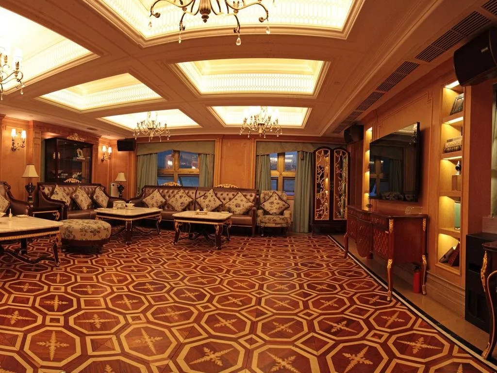 Jinding Hotel