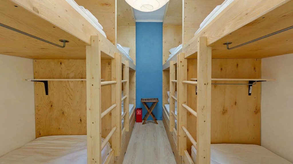 HQ Hostel
