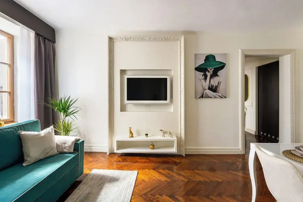 Main Square Prestige Suites -Staymoovers