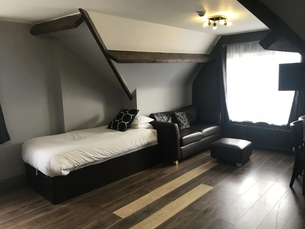 Bennetts Hotel