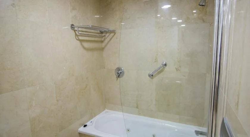 Apartamentos Plaza de Santiago - Estudios Turisticos - 1 LLAVE