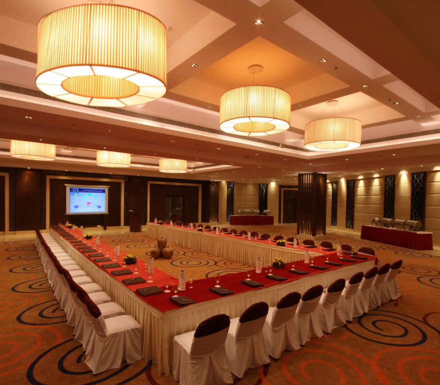 Golden Tulip Chandigarh, Panchkula