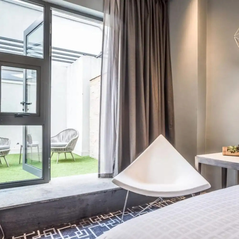Trademark Hotel, Terrace King Twin Room in Nairobi No005