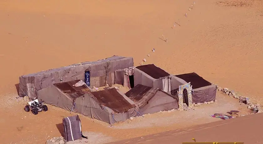 Nirvana Camel Treck