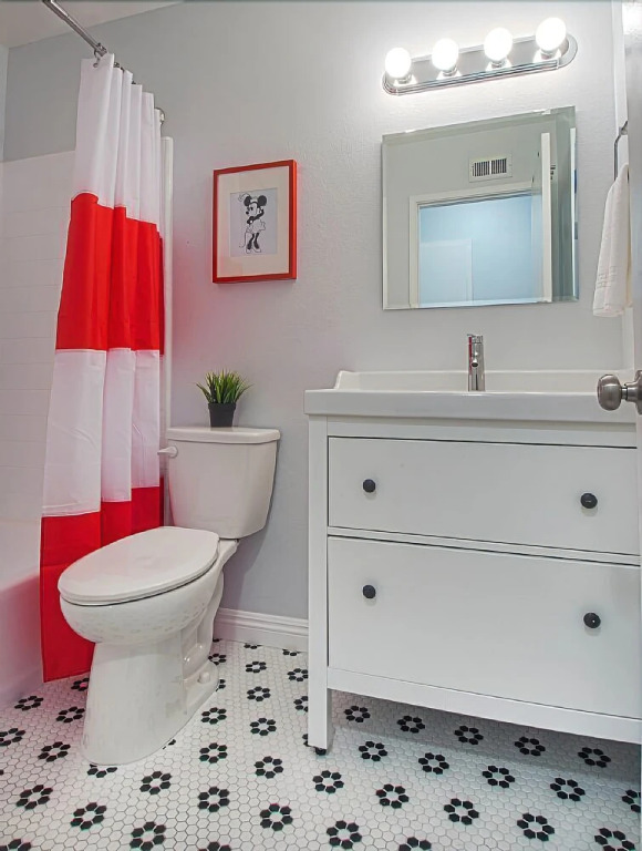 Suite Escapes 4 3 Bedrooms 2.5 Bathrooms Condo