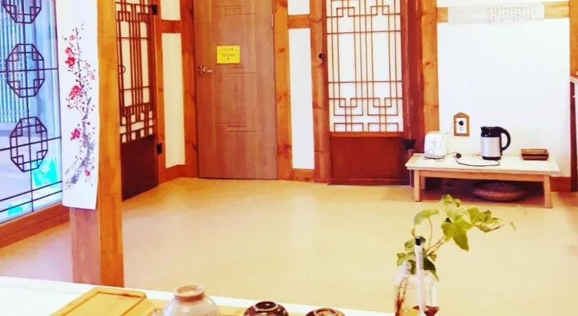 Yujeong Hanok Guesthouse