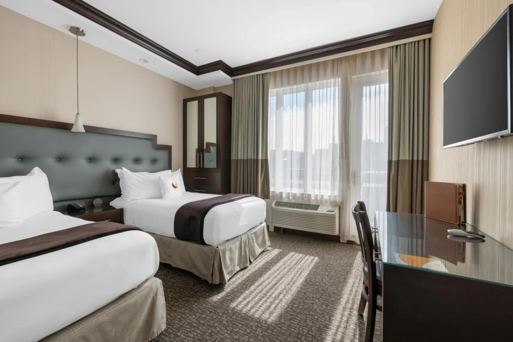Aura Hotel Brooklyn