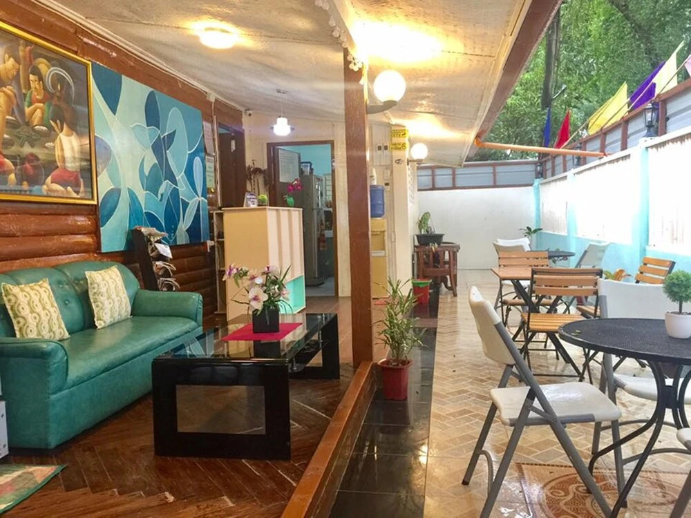 Ace Traveller's Inn