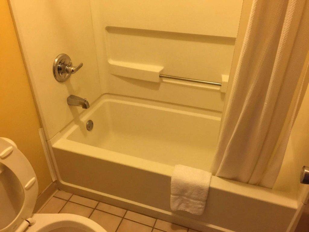 Astoria Hotel North