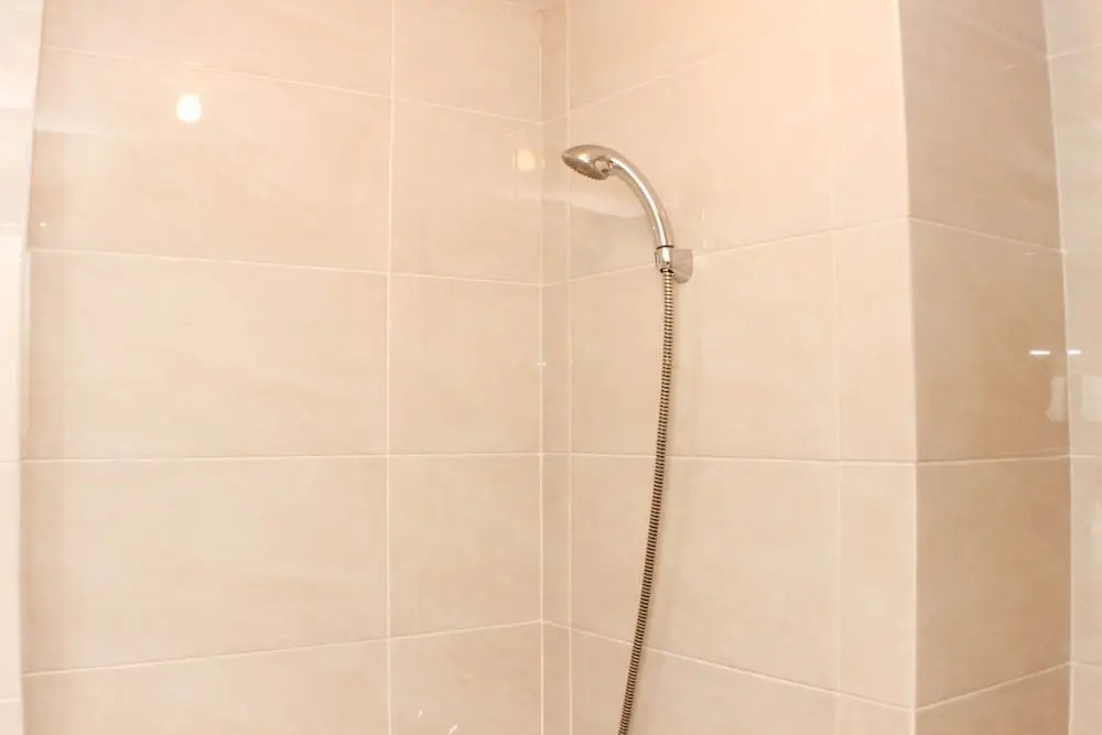 Nice And Elegant Studio Apartment At Mustika Golf Residence