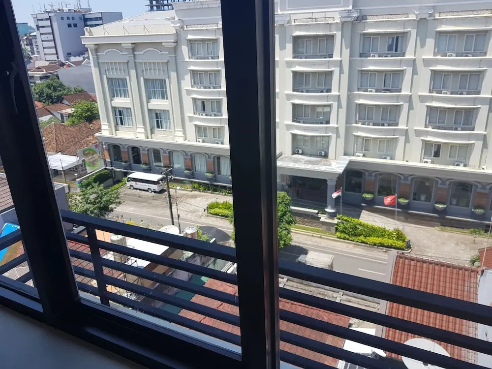Grand Wisata